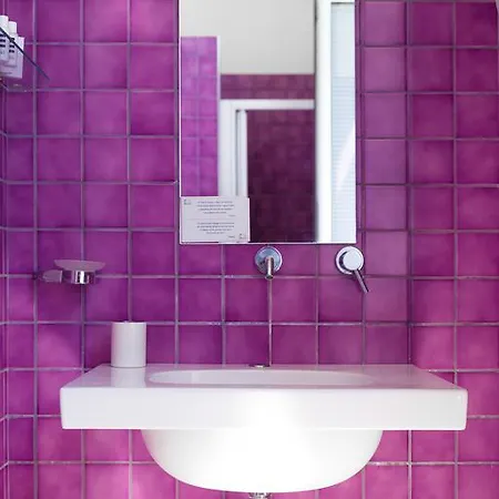 Artis Domus Relais & בית הארחה